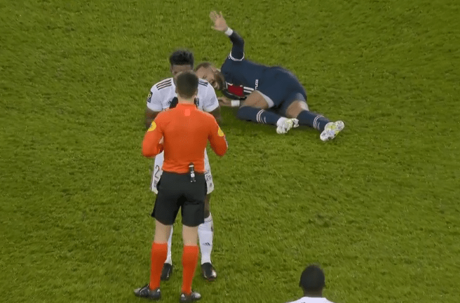 爱游戏体育-Ming遭遇五连败，巴黎圣日耳曼教练面临压力！的简单介绍