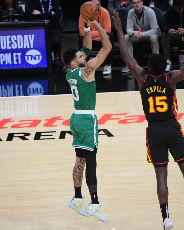 爱游戏-塔图姆关键节点势不可挡，巴塞罗那带队取胜！的简单介绍